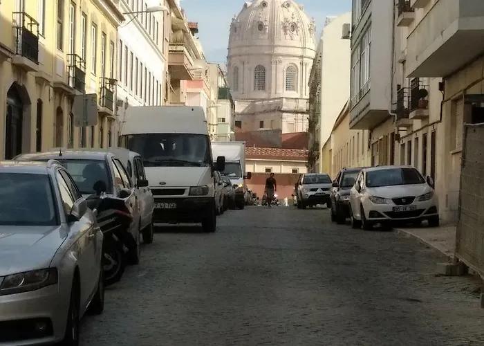 Watching Ciro Appartement *